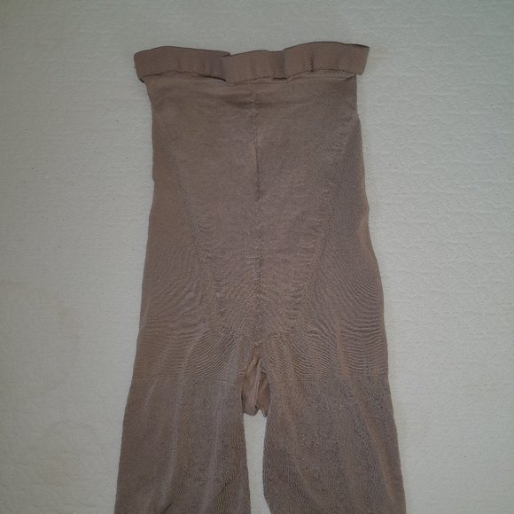 3 pair Spanx shapewear - Picture 3 of 10